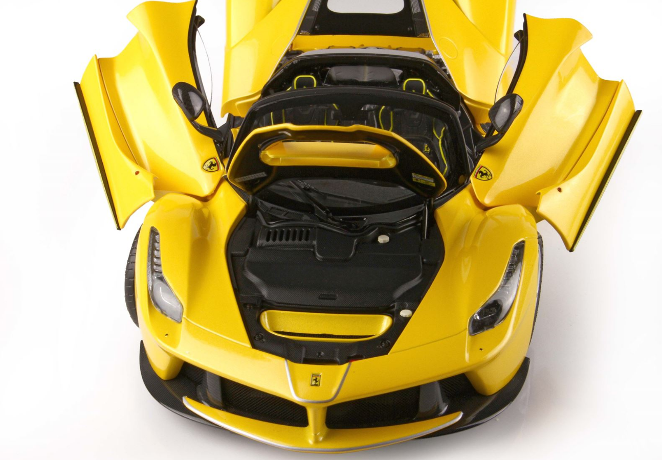 BBR 1:18 Ferrari Laferrari Aperta 'OPEN' (Yellow)