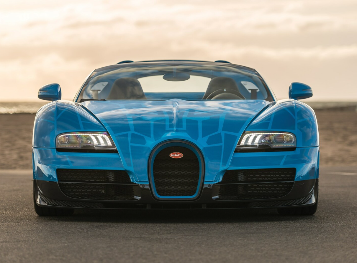 PREORDER 1:18 Bugatti Veyron Grand Sport Vitesse 'Transformers'