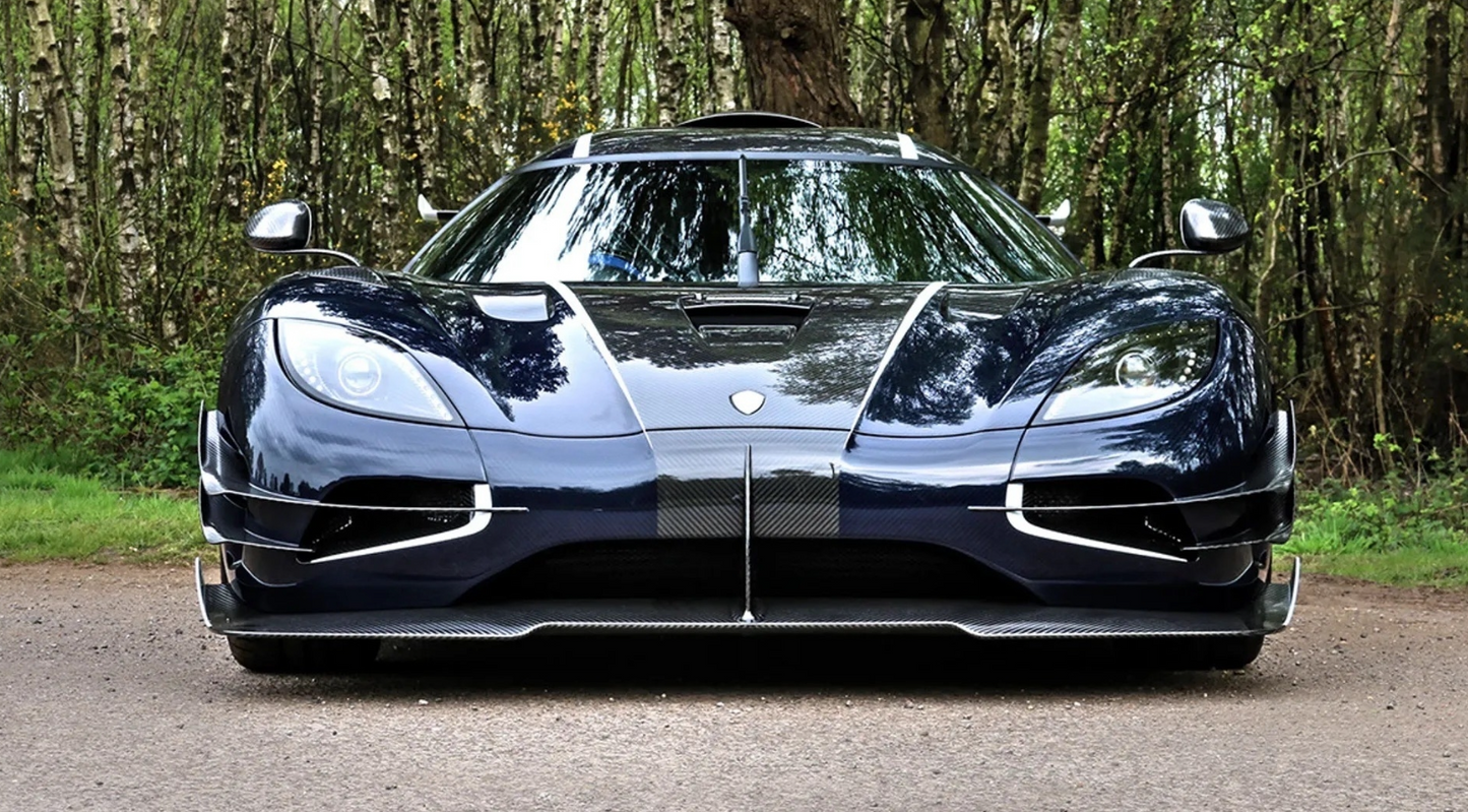 PREORDER 1:18 Koenigsegg One:1 (Blue Carbon)