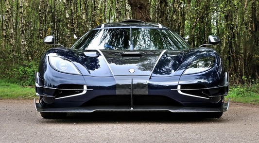 PREORDER 1:18 Koenigsegg One:1 (Blue Carbon)
