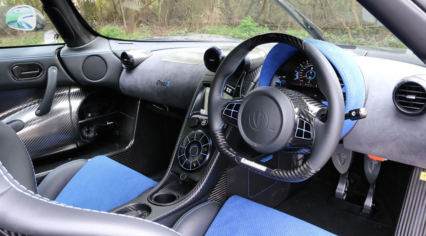 PREORDER 1:18 Koenigsegg One:1 (Blue Carbon)