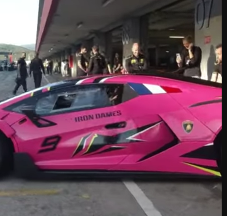 PREORDER CE Models 1:18 Lamborghini Essenza SCV12 'Iron Dames'