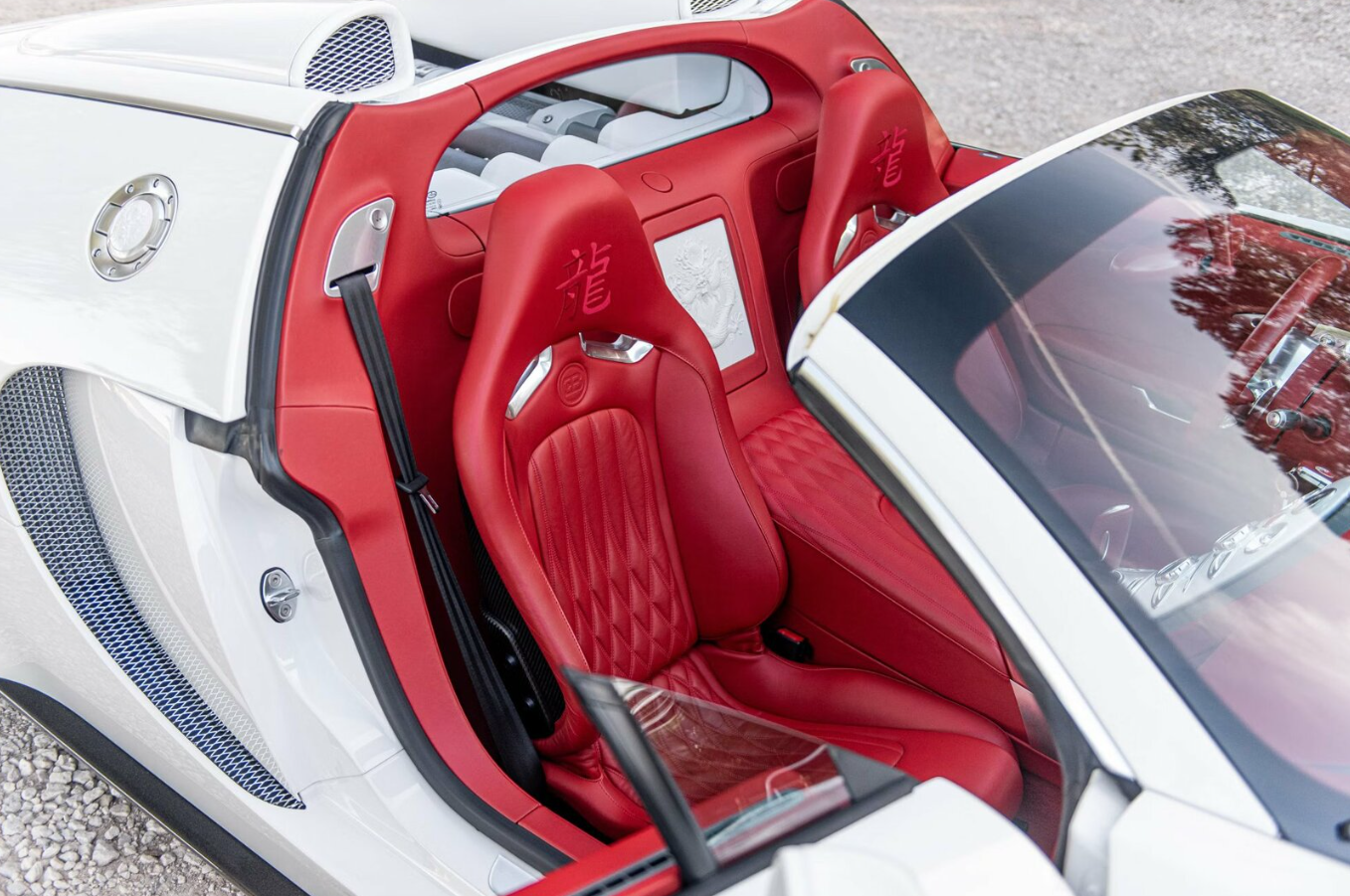 PREORDER 1:18 Bugatti Veyron Grand Sport 'Wei Long'