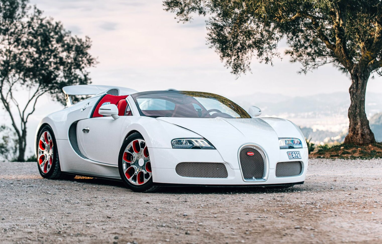 PREORDER 1:18 Bugatti Veyron Grand Sport 'Wei Long'