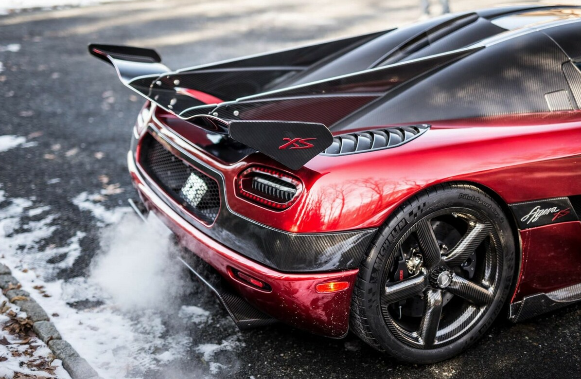 VMB x Miniature Planet 1:18 Koenigsegg Agera RS 'XS' - The King (Karosserie Red)