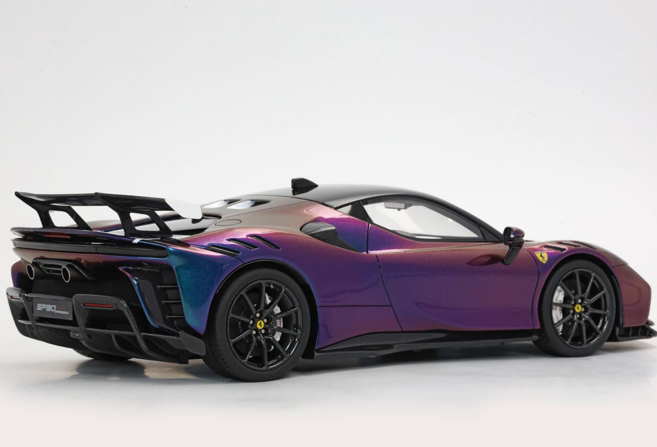 [PRE-ORDER] BBR 1:18 Ferrari SF90 XX Stradale (Chamaleon and black roof - white details)