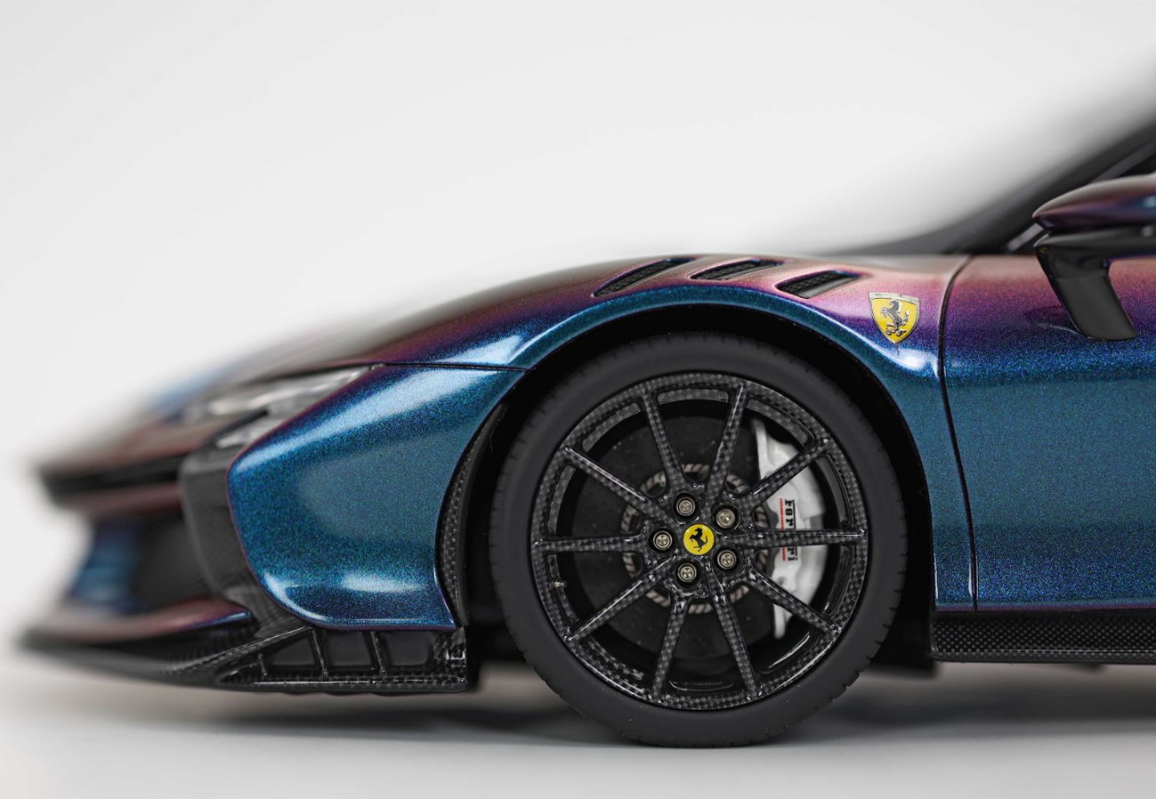 [PRE-ORDER] BBR 1:18 Ferrari SF90 XX Stradale (Chamaleon and black roof - white details)
