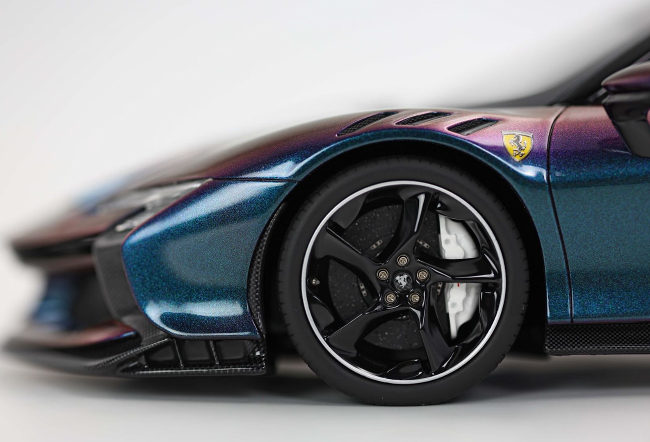 [PRE-ORDER] BBR 1:18 SF90 XX Stradale (Chamaleon and black roof)