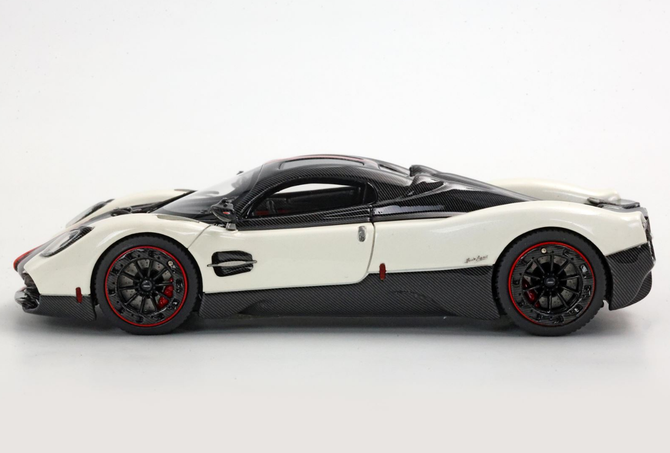 BBR 1:43 Pagani Utopia (Bianco Benny)