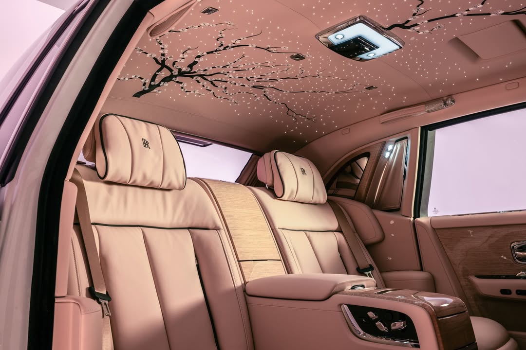PREORDER Henson & Heaven 1:18 Rolls-Royce Phantom 'Sakura Cherry Blossom'