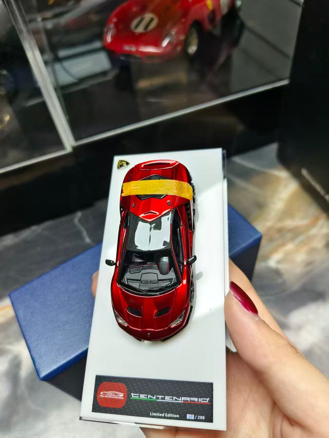 JDL 1:64 Lamborghini Centenario LP770-4 (Metallic Red)