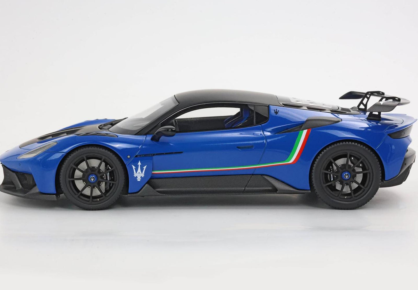 [PRE-ORDER] BBR 1:18 Maserati GT2 Stradale (Blu Infinito w/ Italian Stripes)