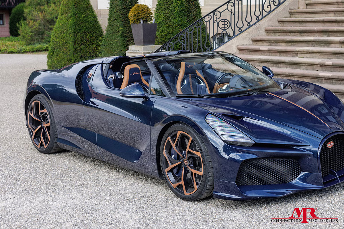 PREORDER MR Collection 1:18 Bugatti Mistral W16 - Blue Carbon (Closed Wing)