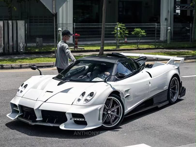 PREORDER Henson & Heaven 1:18 Pagani Huayra Imola Roadster