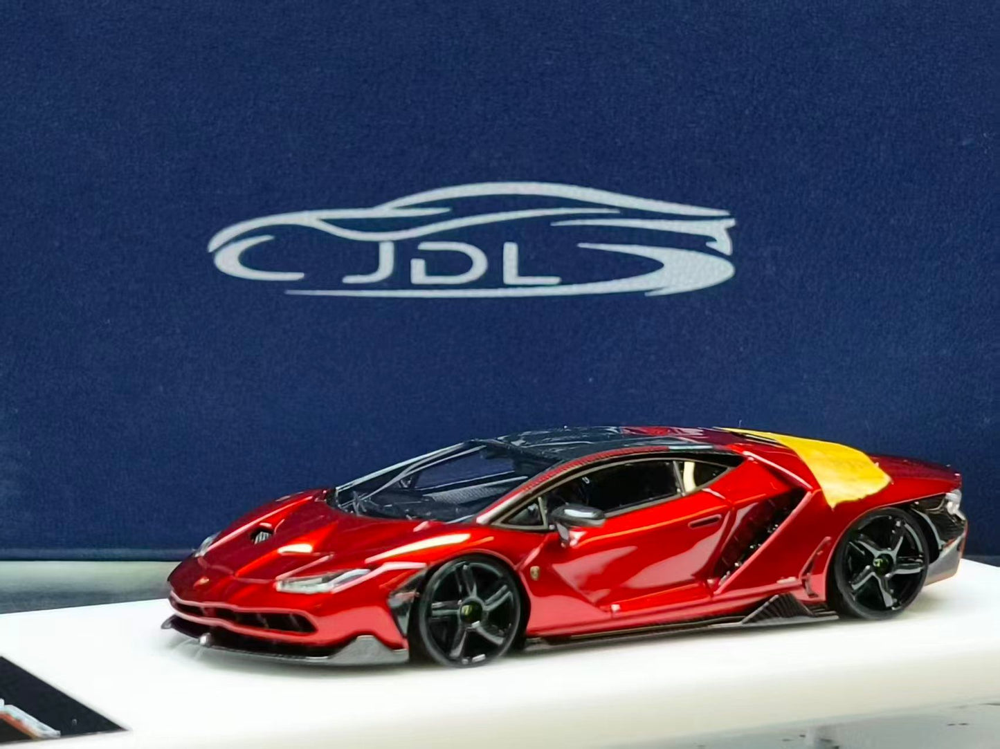 JDL 1:64 Lamborghini Centenario LP770-4 (Metallic Red)