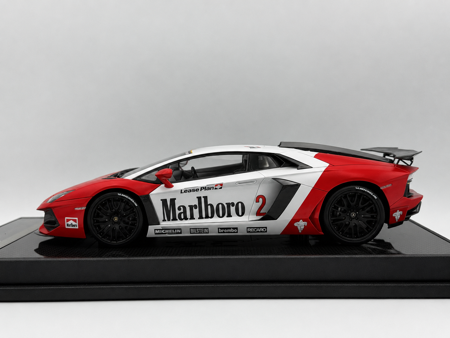VMB x Miniature Planet 1:18 Lamborghini Aventador HAMANN 'Marlboro Livery'