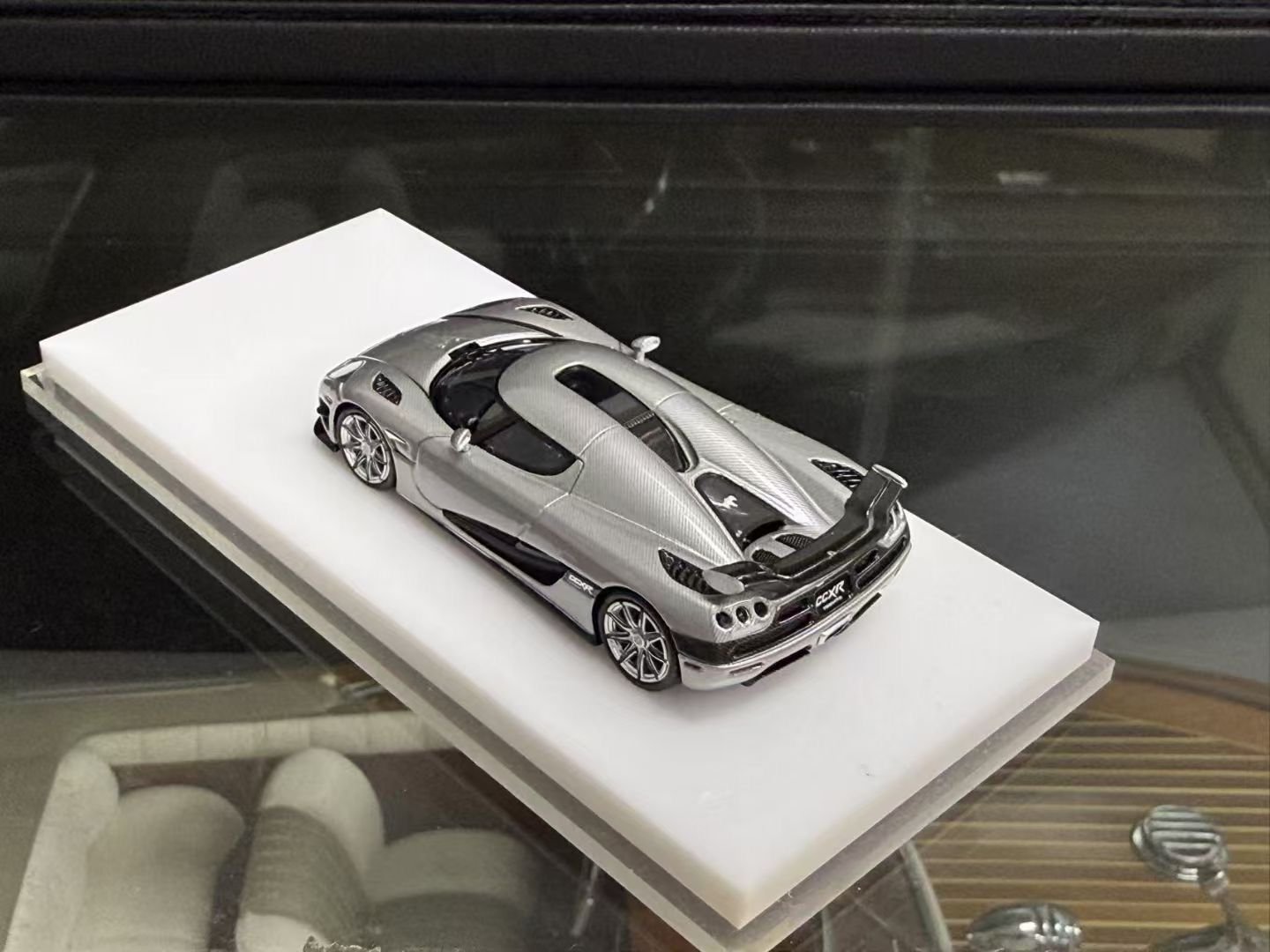 [PRE-ORDER] VMB 1:64 Koenigsegg CCX-R Trevita (Carbon Silver)
