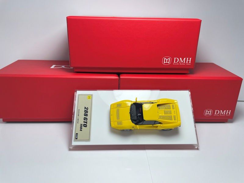 PREORDER DMH 1:64 Ferrari 288 GTO