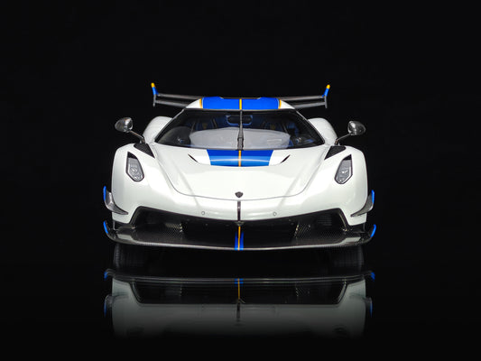 PREORDER Frontiart 1:18 Koenigsegg Jesko (Crystal White)