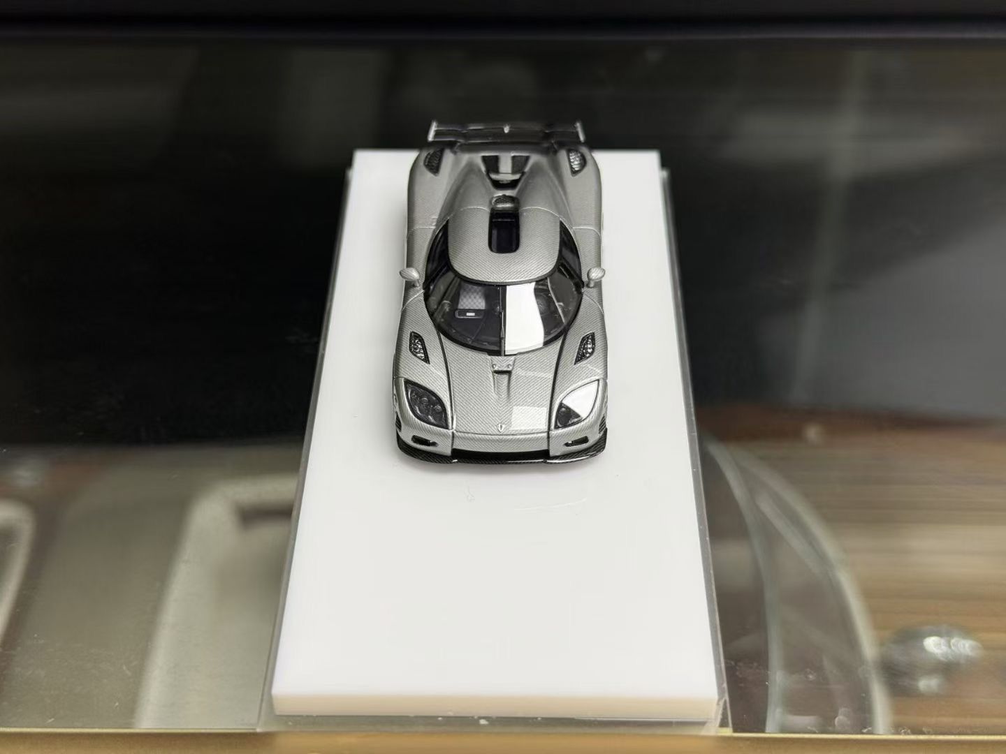 [PRE-ORDER] VMB 1:64 Koenigsegg CCX-R Trevita (Carbon Silver)