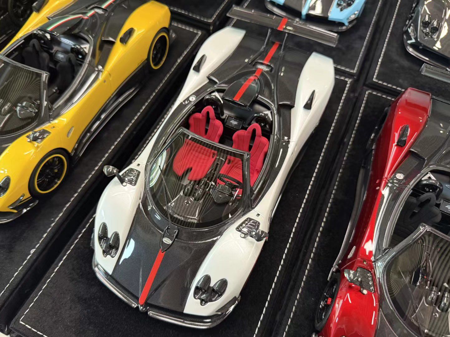 PREORDER Henson & Heaven 1:18 Pagani Zonda Cinque