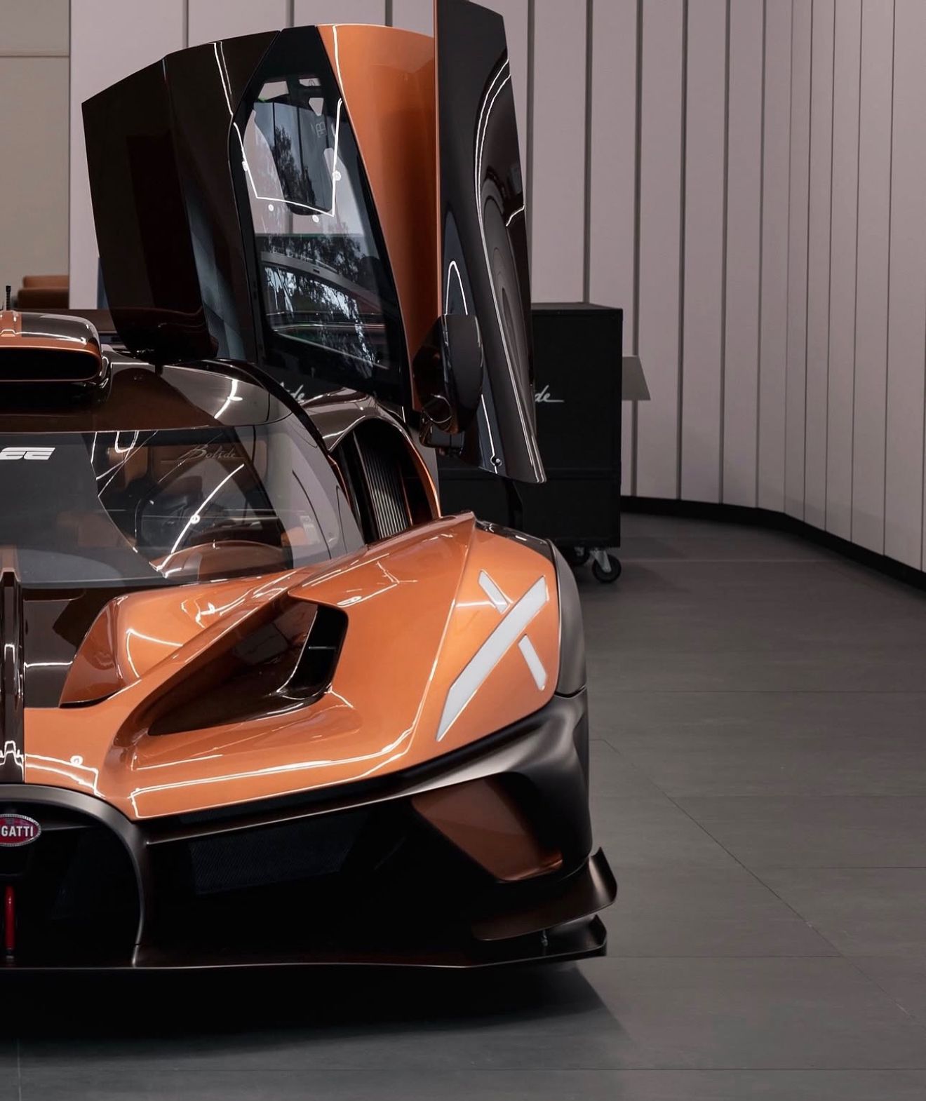 PREORDER Henson & Heaven 1:18 Bugatti Bolide (Brown Carbon) - Exclusive Model