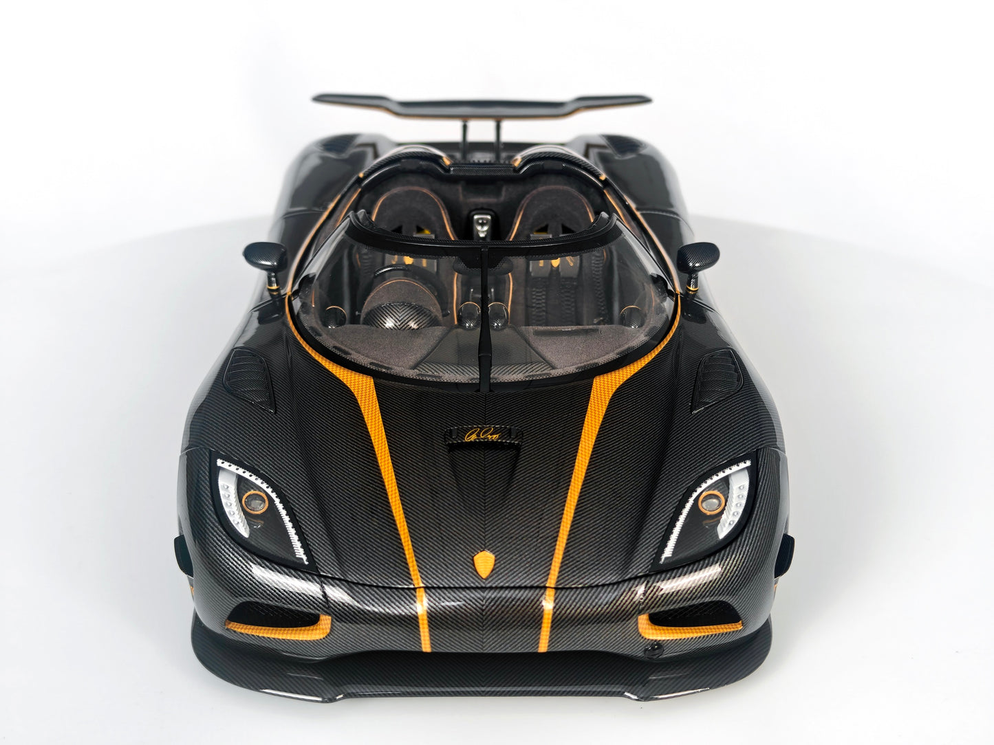 [PRE-ORDER] Frontiart 1:18 Koenigsegg Agera S Hundra