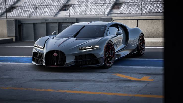 PREORDER MR Collection 1:18 Bugatti Tourbillon Équipe Pur Sang