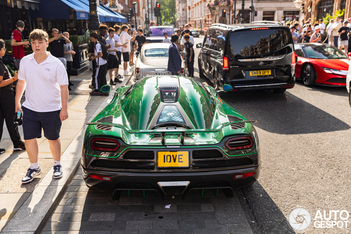 PREORDER VMB x Miniature Planet 1:18 Koenigsegg Agera S 'Goblin' (Green Carbon Fiber)