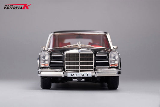 Kengfai 1:18 Mercedes-Benz Pullman (Black)