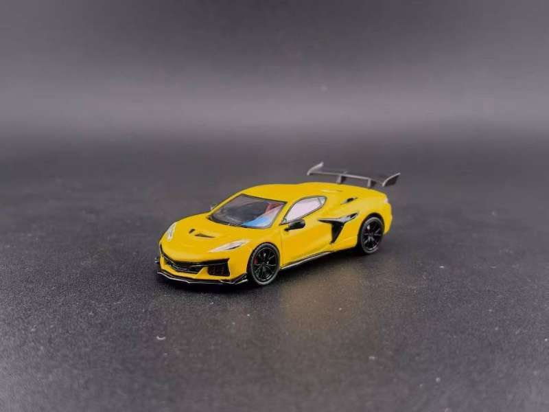 PREORDER Fine Works 1:64 Chevrolet Corvette ZR1 (C8)