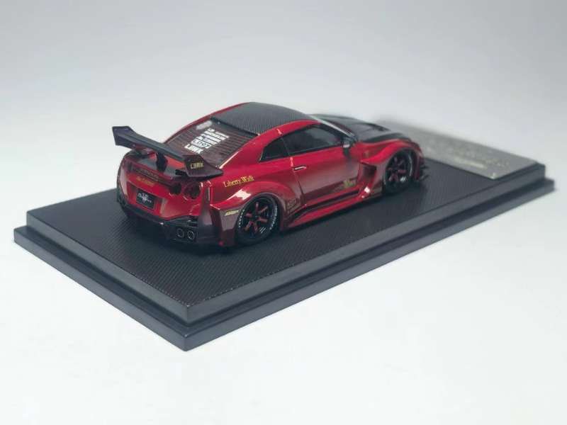 PREORDER MyModelCollect MC 1:64 Nissan GTR R35 LB-WORKS (Solid Red)