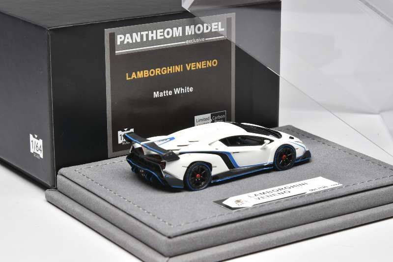 Pantheon Models 1:64 Lamborghini Veneno LP750-4 (White/Blue)