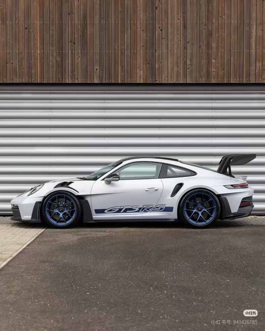 [PREORDER] VMB 1:64 Porsche 911 (992) GT3 RS